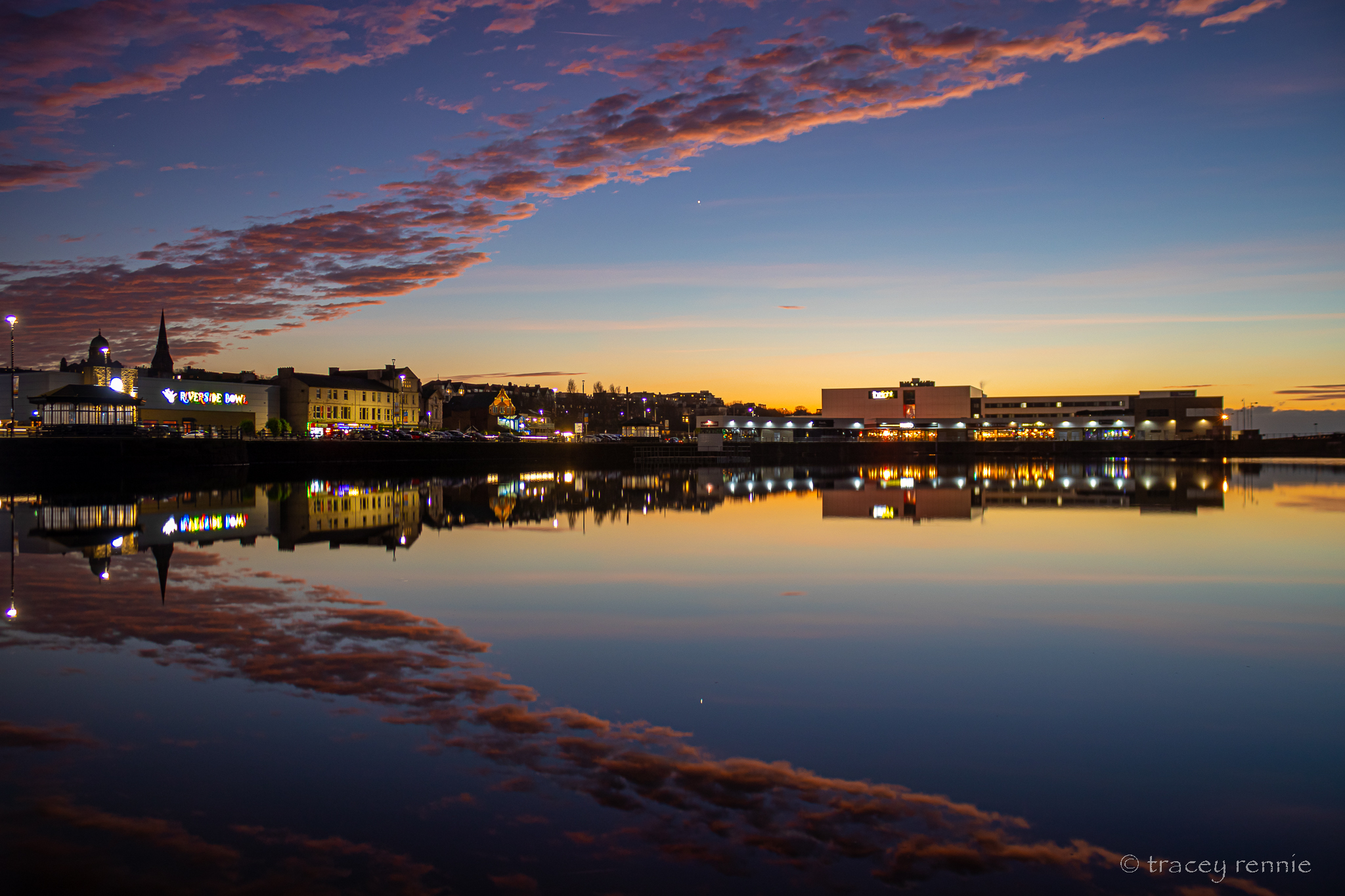 Sunset at marine lake, New Brighton by Tracey Rennie