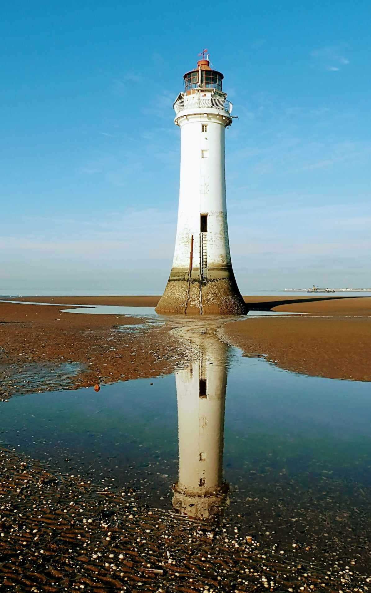 New Brighton lighthouse by Julie Longshaw