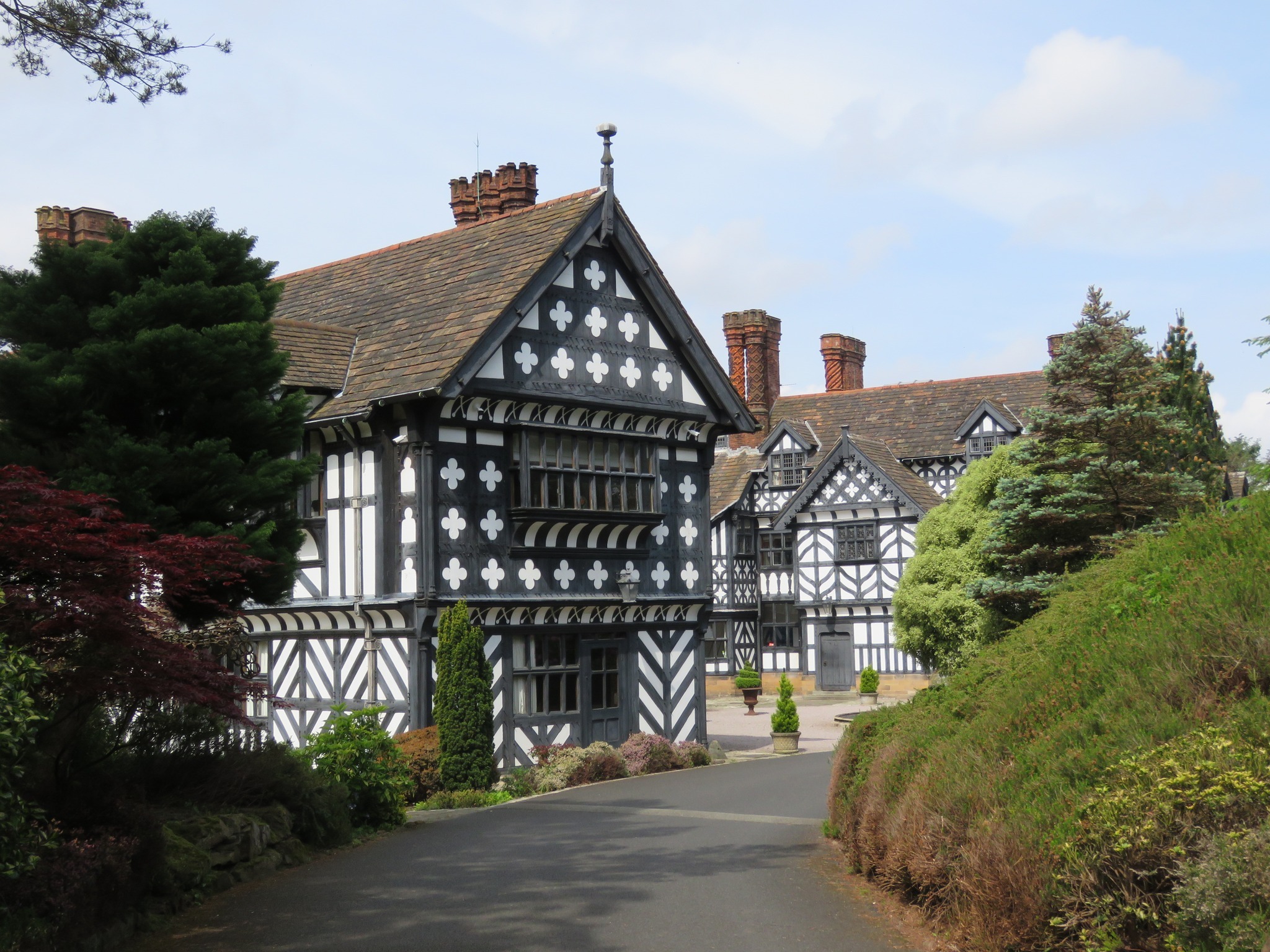 Hillbark, Royden Park by Jane Mckellar