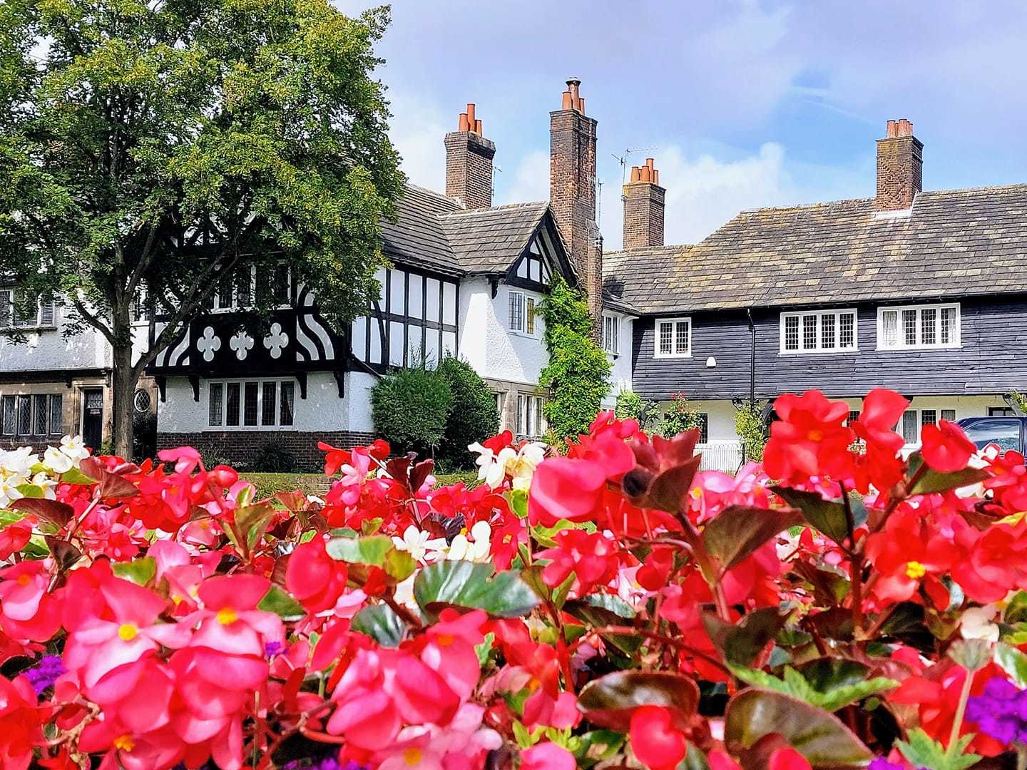 Port Sunlight cottages by Julie Longshaw