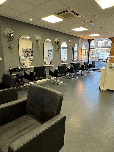 The salon is open seven days a week